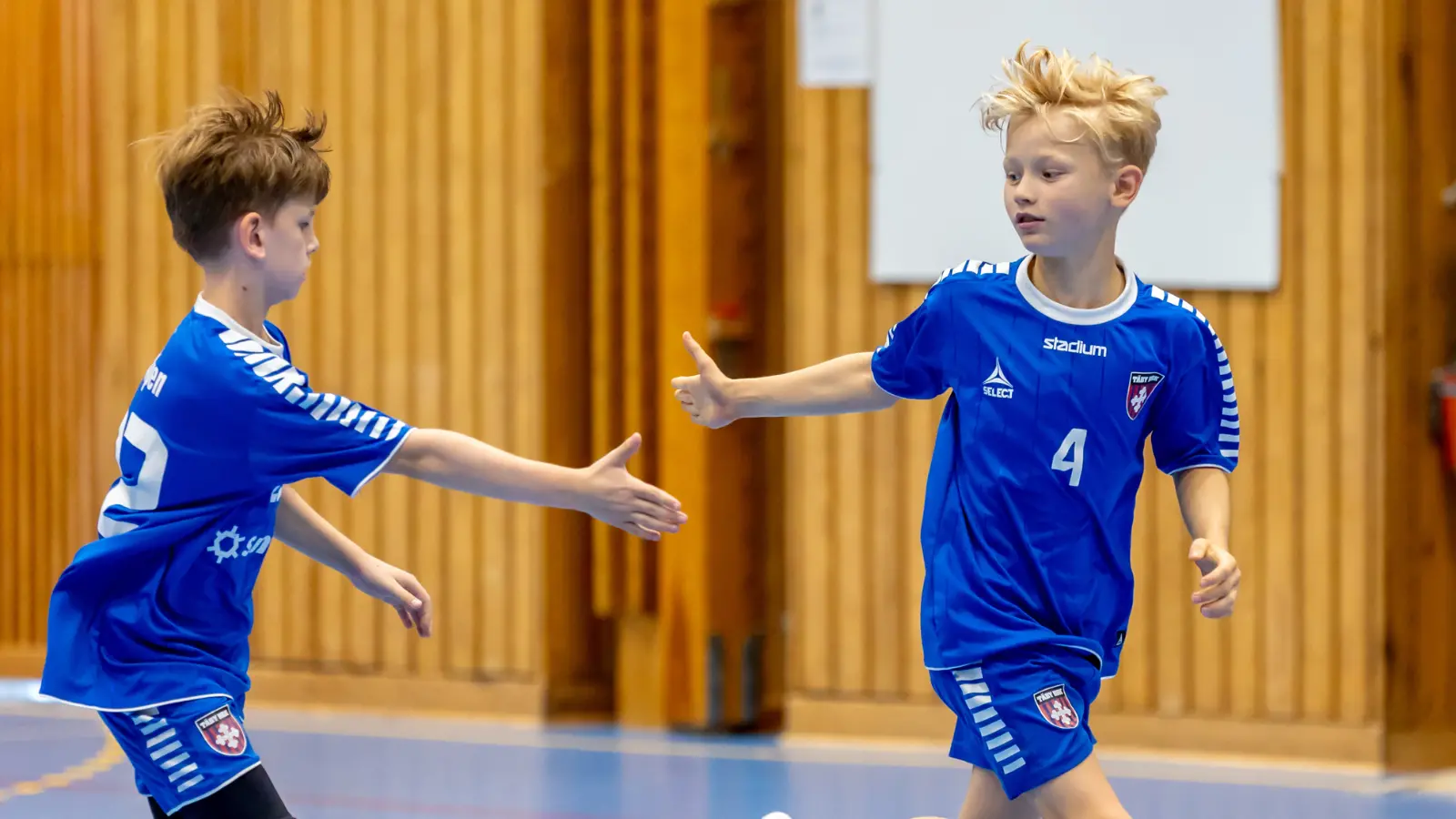 Knapp Serier och resultat